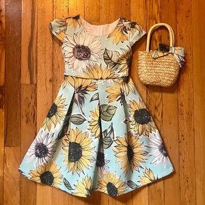 Bonnie Jean sunflower dress with matching purse size 5 🌻